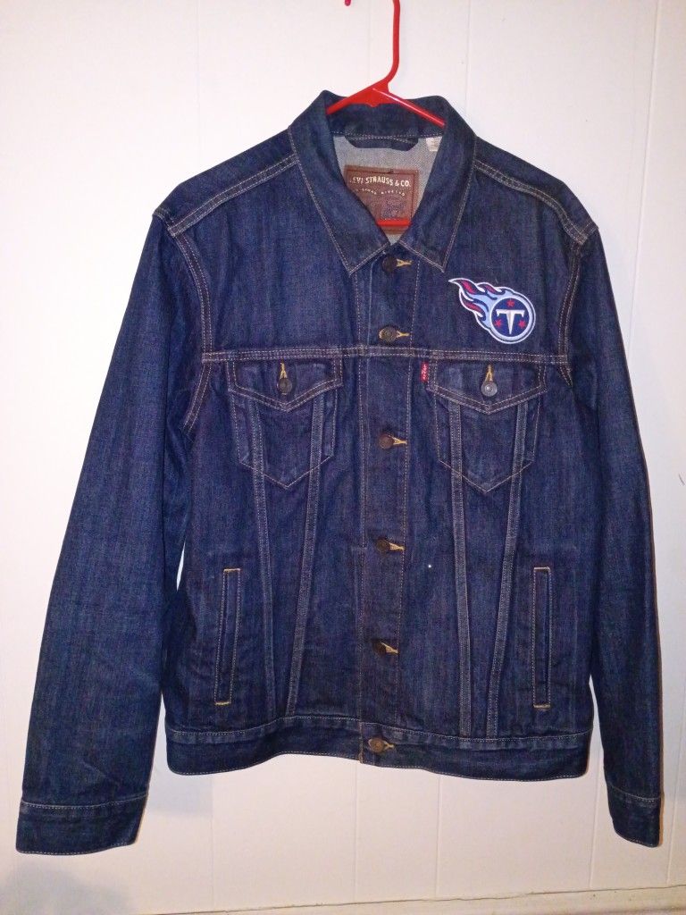 Tennessee Titans Levi's Sports Denim Jacket (Women's)