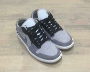 Jordan 1 Low Size 9.5