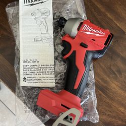 Milwaukee M18 18V Lithium-Ion Brushless Cordless 1/4 in. Compact Impact Driver (Tool Only)