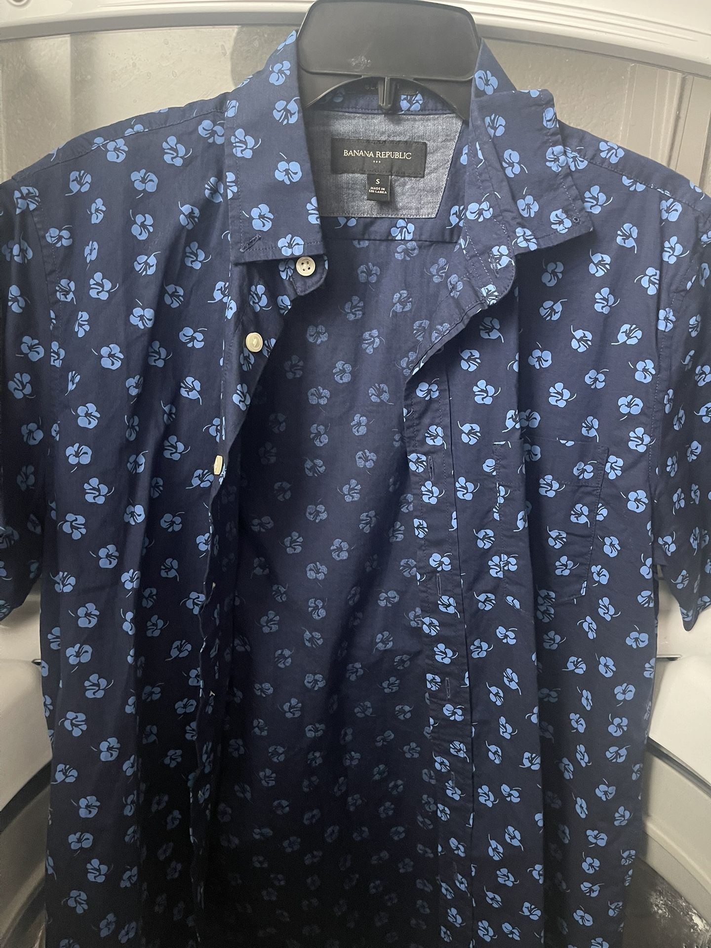 Small Banana Republic Shirt