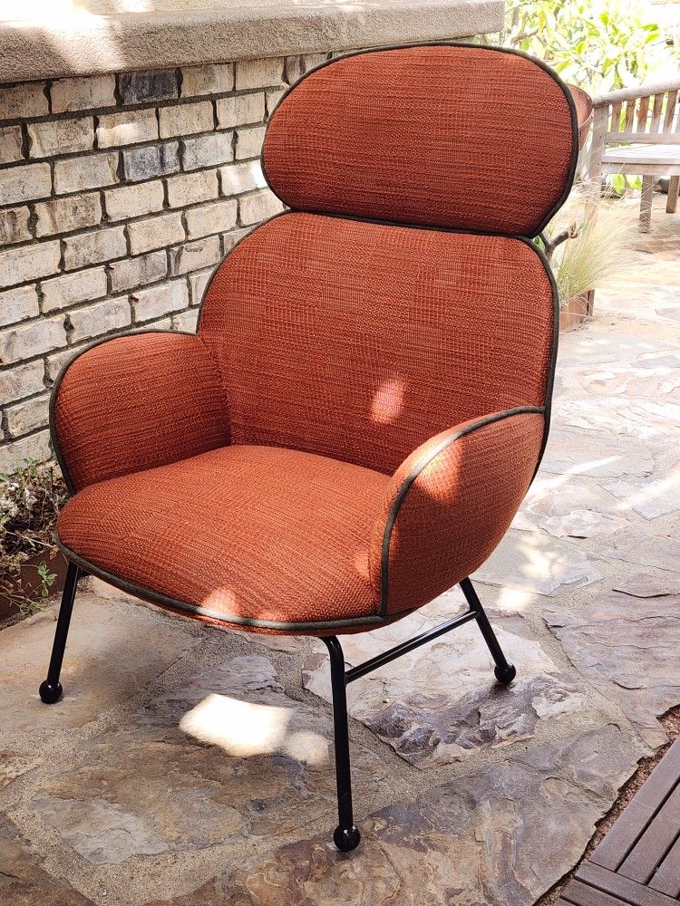 Round High Back Chair "Lagranja Collection "