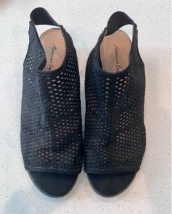 American Eagle Black Perforated Open-Toe Slingback Sandals Size 10W