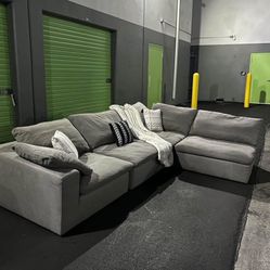 Sectional Couch 