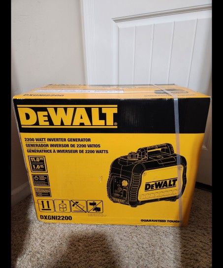 DEWALT
2200 / 1700-Watt Gas Powered Inverter Generator with CO Protect and Ultra Quiet Operations - 2200i