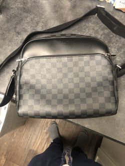 Louis Vuitton Men Cross Body bag for Sale in Hollywood, FL - OfferUp