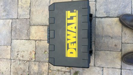 DEWALT Circular Saw, 6-1/2-Inch, TrackSaw Kit (DWS520K)