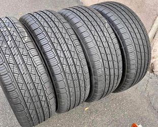 235/65/18 Michelin 📍📍 Vendo un set de llantas con 80% de vida las 4 📍🌟