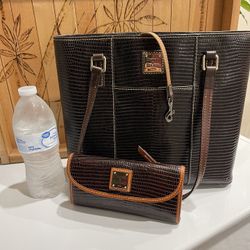 Dooney & Bourke Purse & Wallet