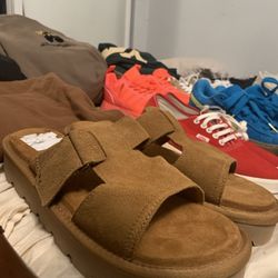 Ugg Platform Sandals Size 11Women’s 