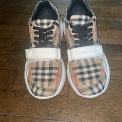 Burberry Men's Regis Sneakers (USED!!) $200