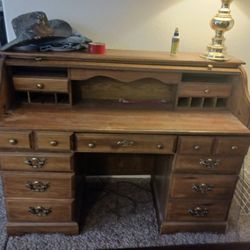 BEAUTIFUL CLEAN ANTIQUE ROLL TOP SECRETARY DeskBEAUTIFUL CLEAN ANTIQUE ROLL TOP SECRETARY Desk