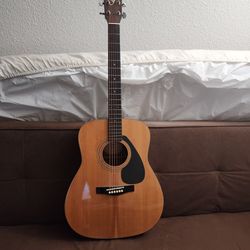 Yamaha Acoustic Guitar FG-411