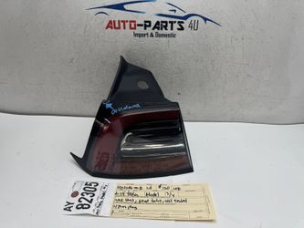 discolored corner lens 2021 - 2024 TESLA MODEL 3 / Y LEFT TAIL LIGHT OEM AY82386