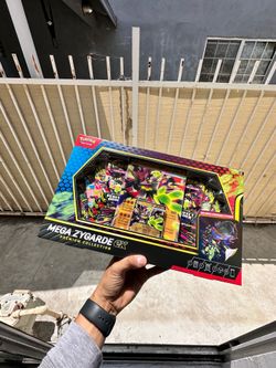 Brand New & Factory Sealed Pokémon TCG: Mega Zygarde ex Premium Collection Boxed