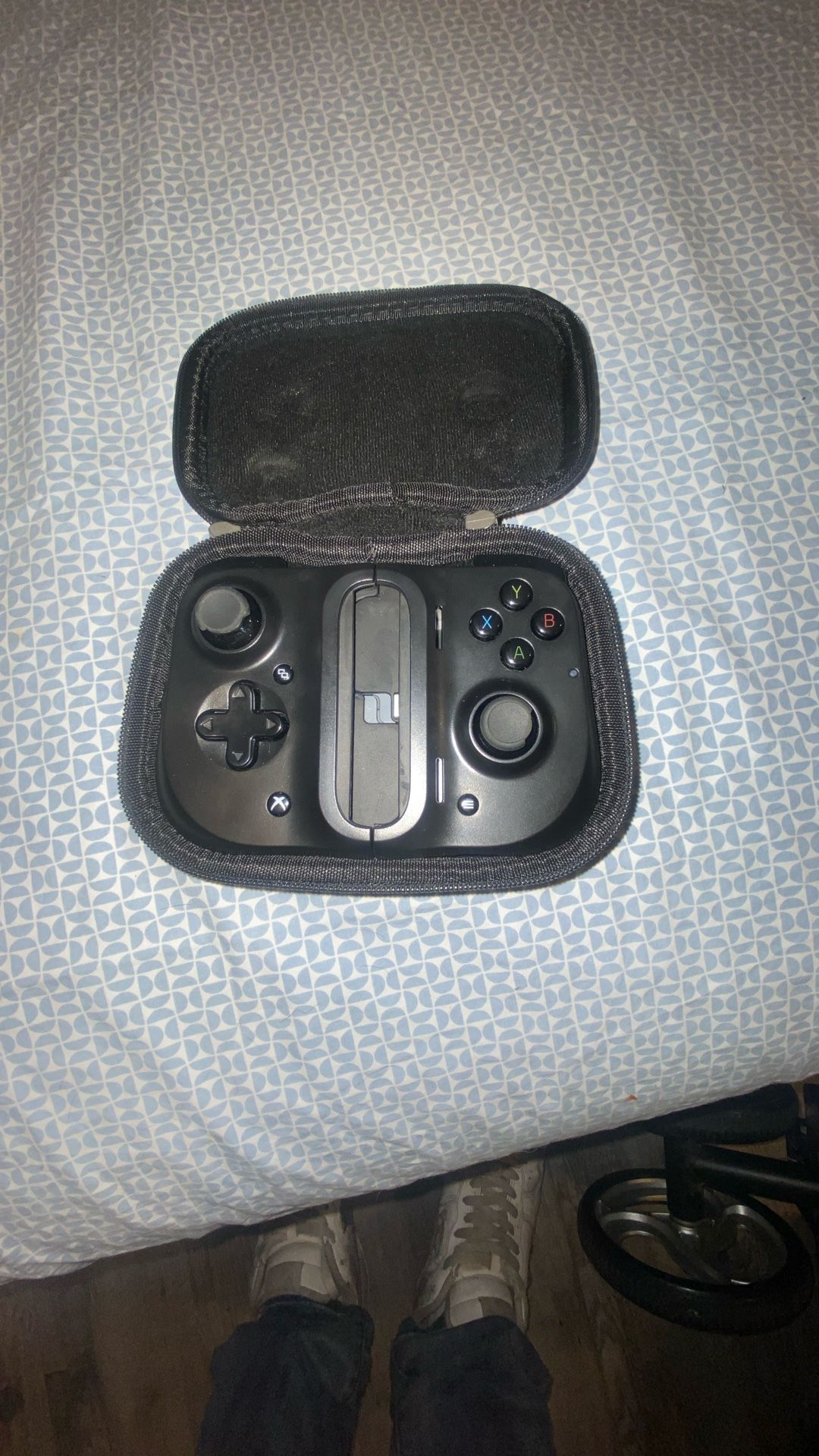 Razer Kishi Universal Gaming Controller for Android (Xbox)