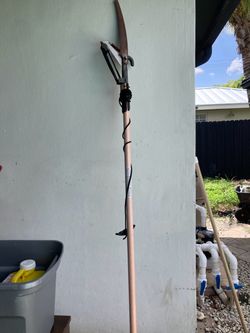 TREE  TRIMER -