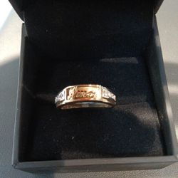 Amor Wedding Ring
