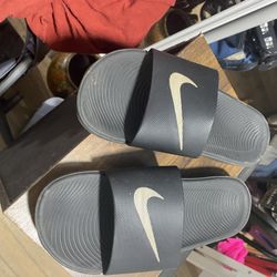 Nike Slides Sz 10 Men’s 