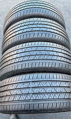 235/55/19 Continetal vendo un set de llantas usadas excelente condiciones de vida las 4 ✅🤩I am selling a set of used tires, all 4 in excellent living