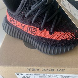 Yeezy 350 Sz4k
