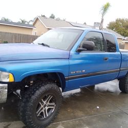 DODGE  RAM 1500