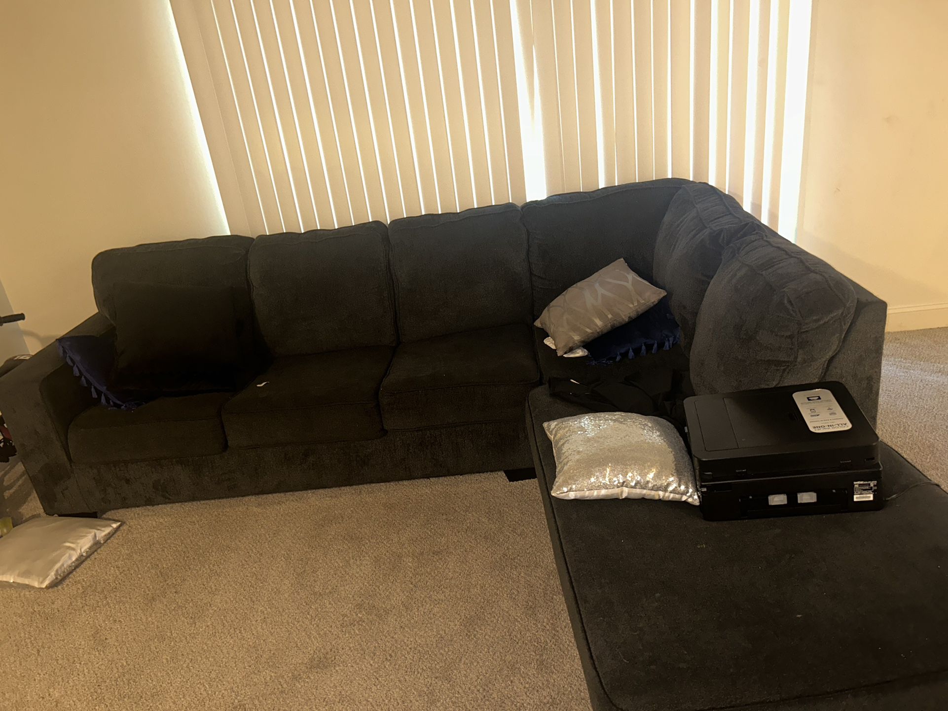 GREY SECTIONAL COUCH! NEED GONE ASAP