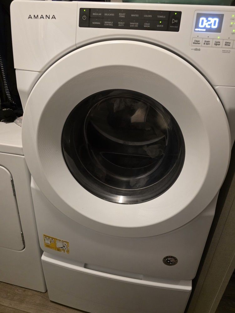 Amana Front Load Washing Machine With Pedestal