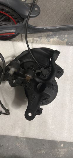 1994 Sn95 front mustang spindles and brake calipers