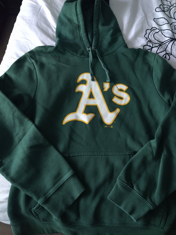 Men's A's Fanatics Brand Sweater Size Large
