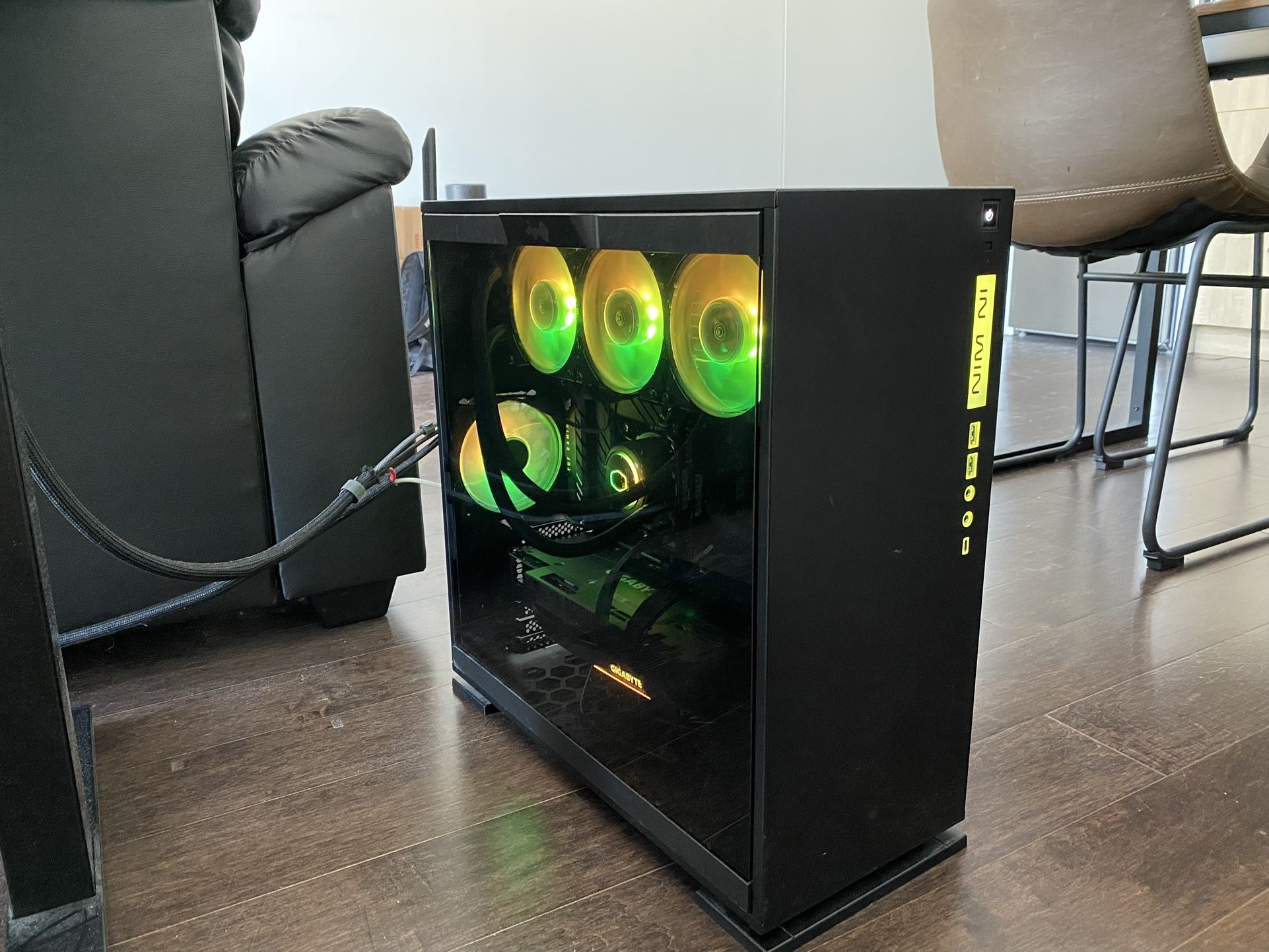 Inwin 303c Mid Tower Tempered Glass Gaming Pc Case