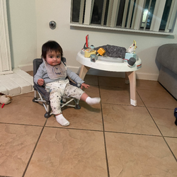 Baby chair n lots of baby stuff