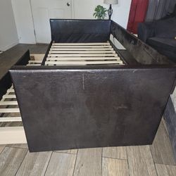 Bunk Bed/ Cama Litera O Cama Doble
