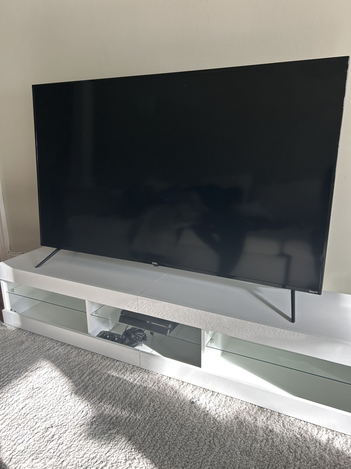 Entertainment Center 70x50”