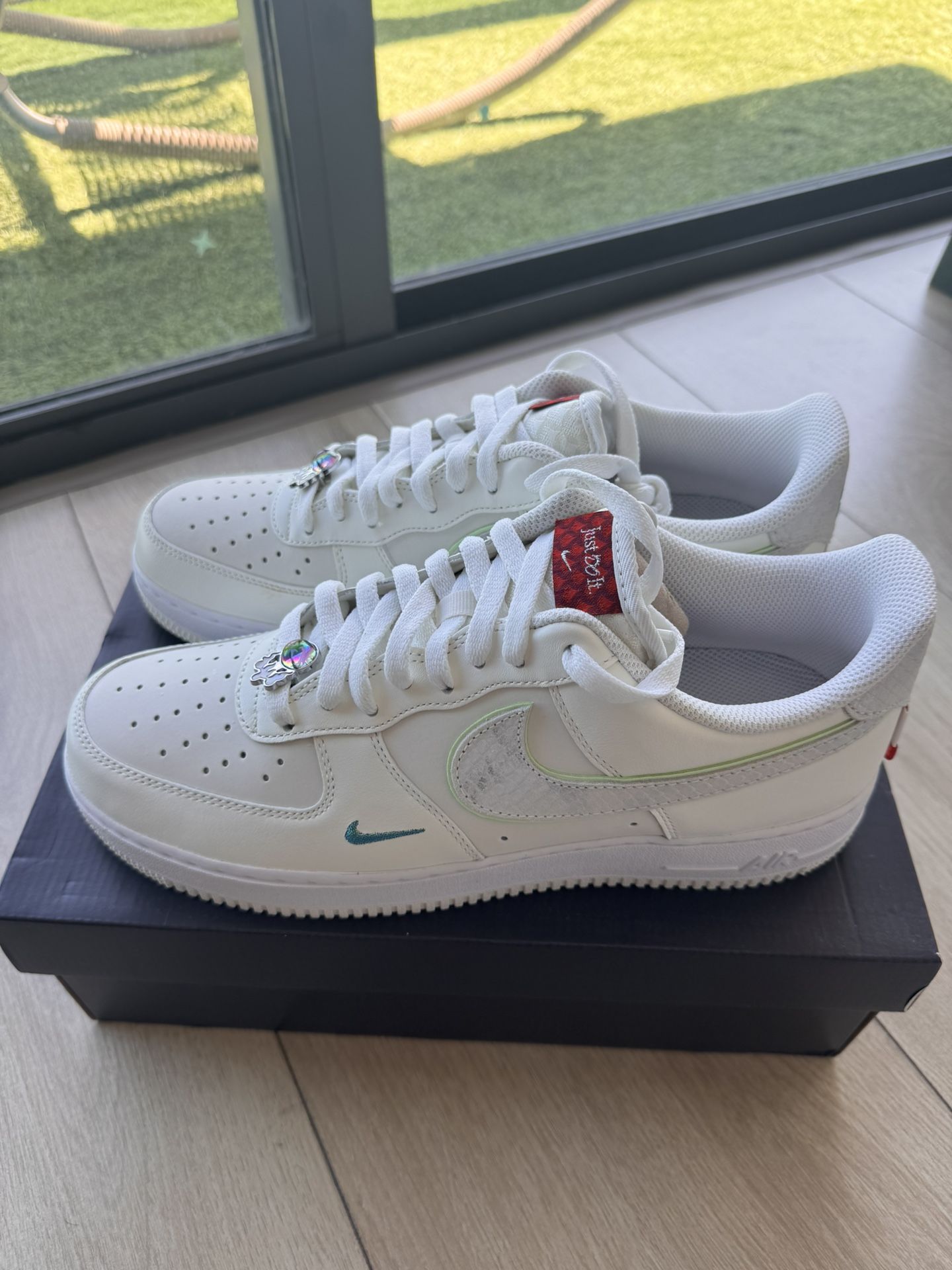 Air Force 1 ‘07 Low Year Of The Dragon Size 10.5 Deadstock