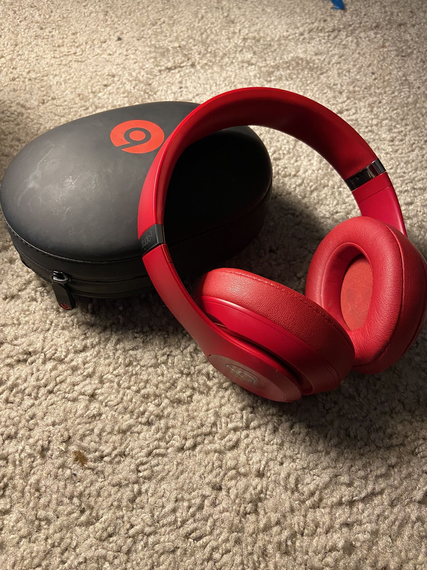 Beats by Dr. Dre Beats Studio3 Wireless Over Ear Headphones