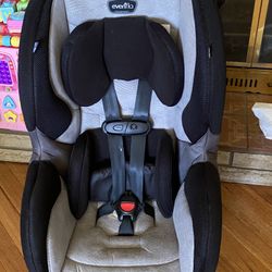 *Brand New Converter Carseat*