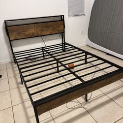 Full Size Metal Bed Frame 