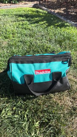 Makita XMT03 18V Oscillating Multi-Tool – New