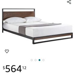 queen size bed frame with headboard 
brand new in the box $230
MATTRESS NOT INCLUDED 
dimensions in picture 

Cama medida queen nueva $230