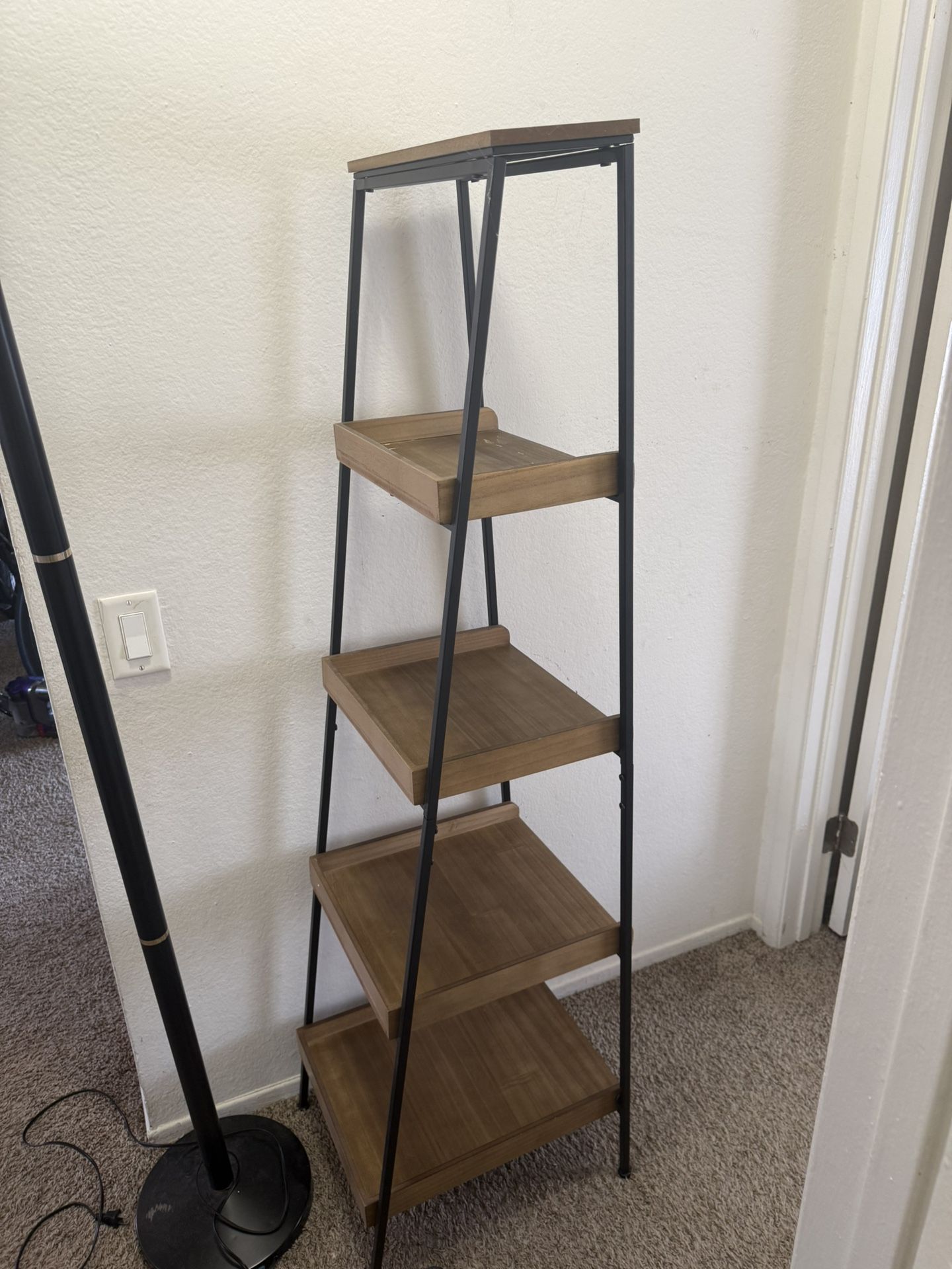 Casual Home 5-Shelf Ladder Bookcase