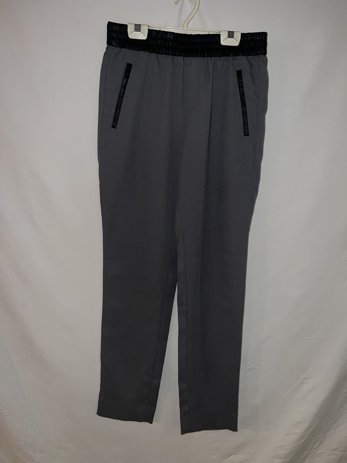 Ladies Womens Sz 2 Banana Republic Gray Pants With A Black Leather Stretch Waist 