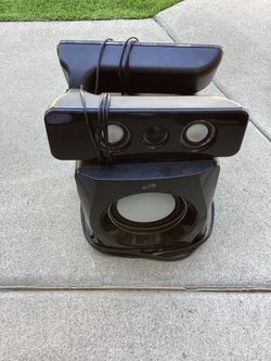 Bluetooth Speaker (SANTA CLARITA) $40