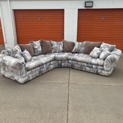 FREE DELIVERY!! Vintage Camo Sectional 