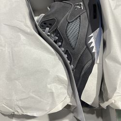 Jordan 5 wolf grey