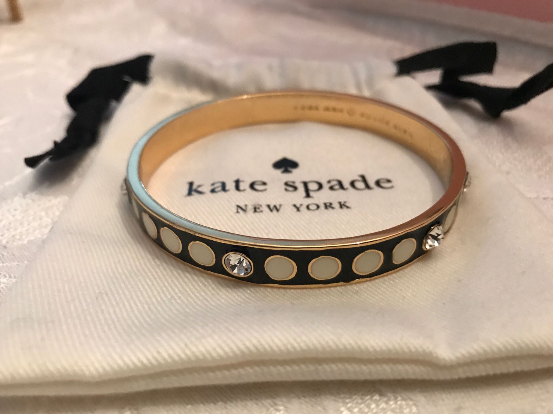 KATE SPADE ♠️ NEW YORK BLACK WHITE GOLD RHINESTONE BANGLE BRACELET