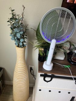 Floor vase