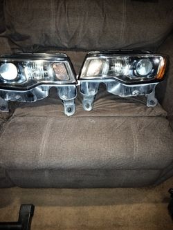 JEEP GRAND CHEROKEE HEADLIGHTS