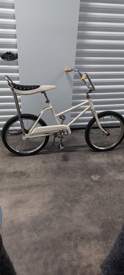 CLASSIC 20" BOYS BIKE rare find