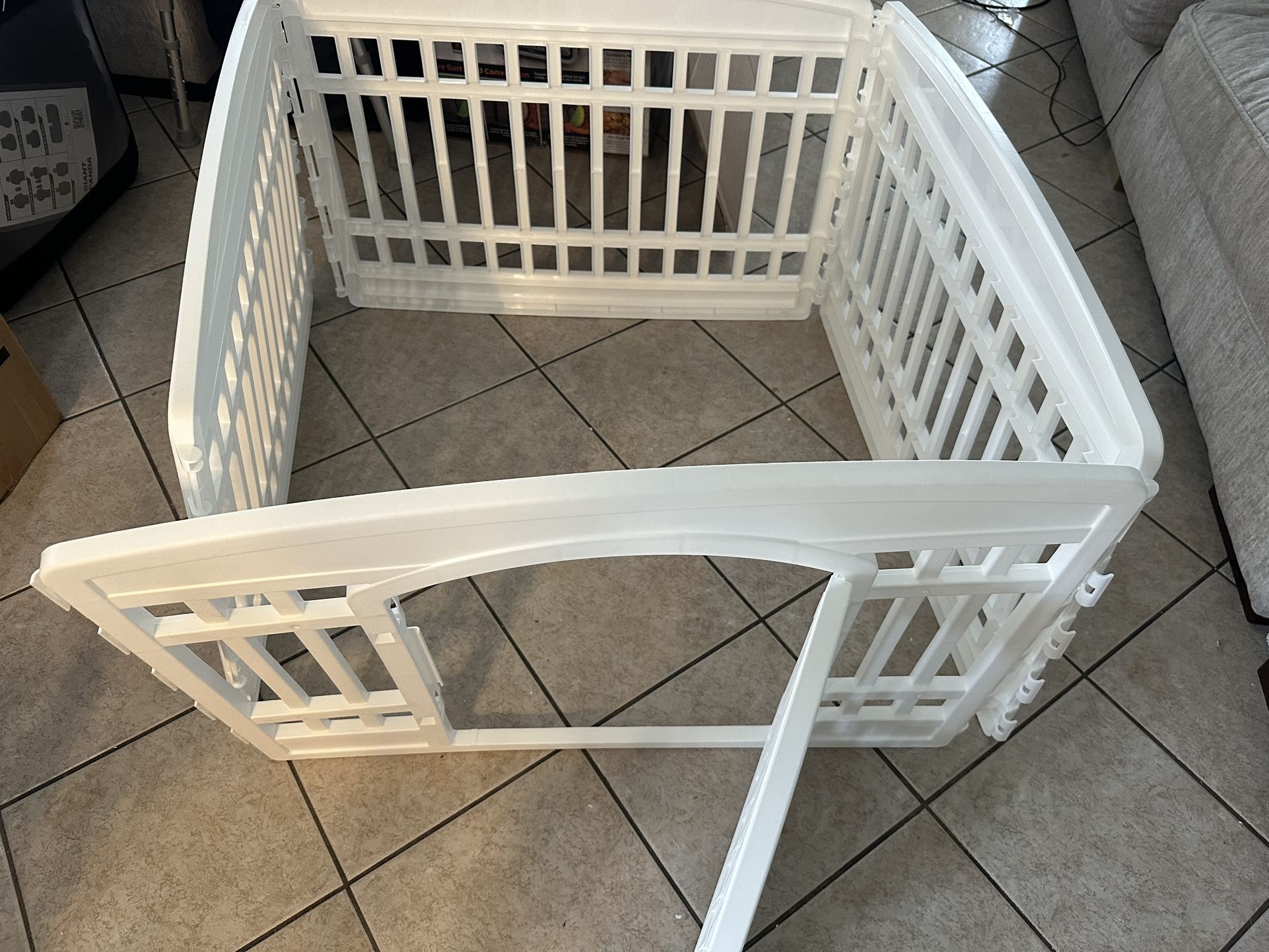 Exercise 4-Panel Pet Playpen with Door /PVC Material