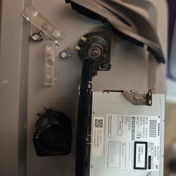 Nissan Car Stereo and Parts